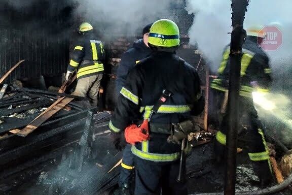 На Дніпропетровщині вогнеборці ліквідували пожежу у сауні (фото)