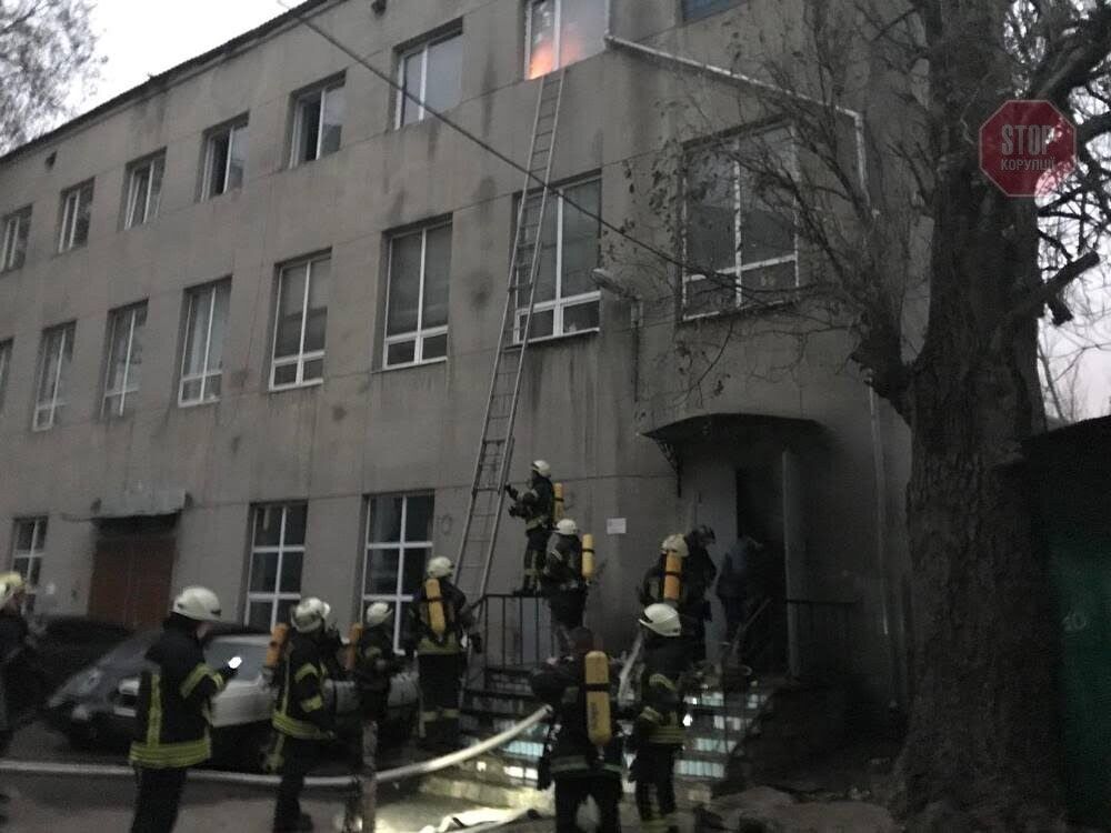 В одеському училищі сталася пожежа (фото)
