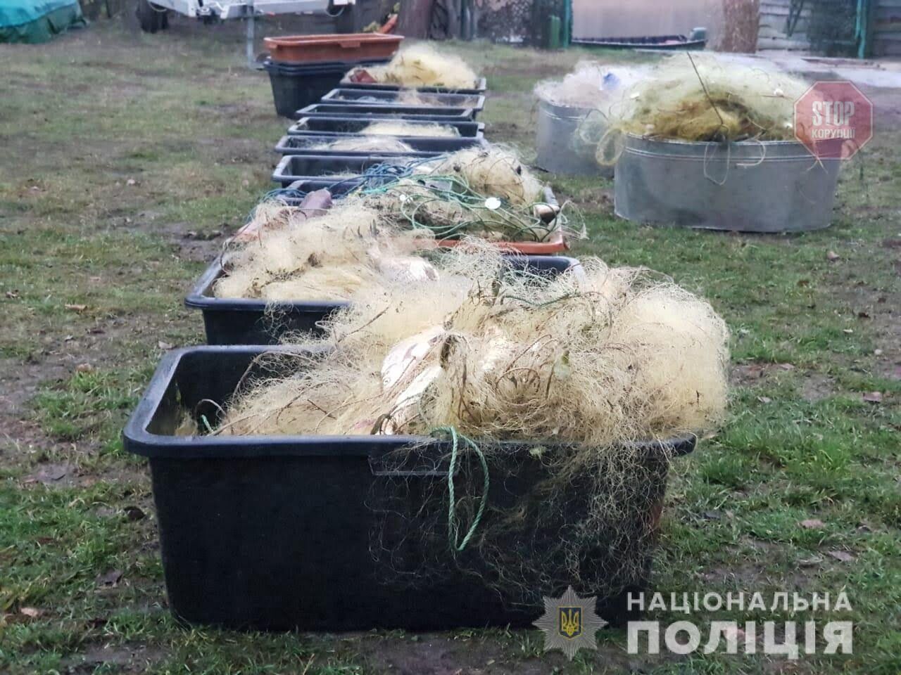 Ловили рибу, не гребуючи радіацією: в Чорнобильській зоні затримали браконьєрів (фото)