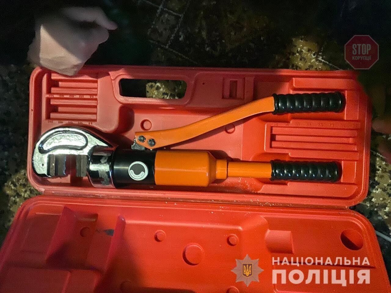 В Запорізькій області затримали банду за серію тяжких злочинів (фото)