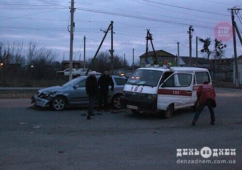 На Хмельниччині «Швид­ка» спричинила ДТП (фото)