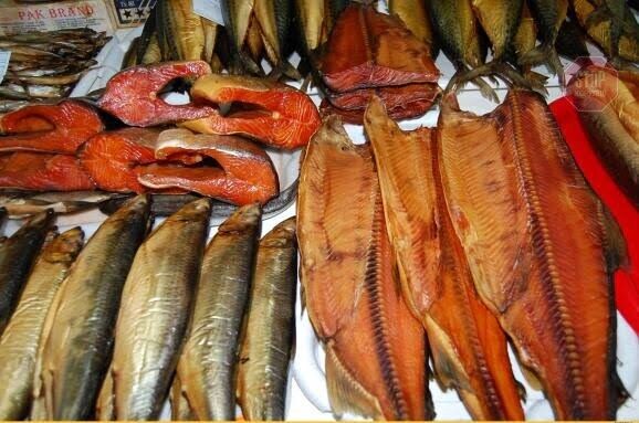 У столичному супермаркеті заборонили продаж риби через небезпечну інфекцію