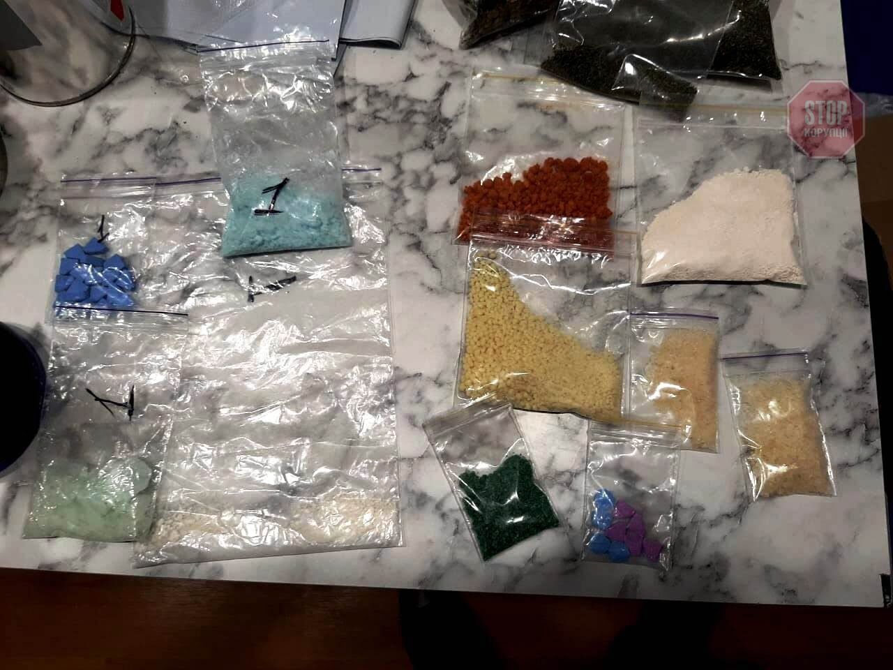 На Запоріжжі хлопець відправляв наркотики через “Нову Пошту” (фото)