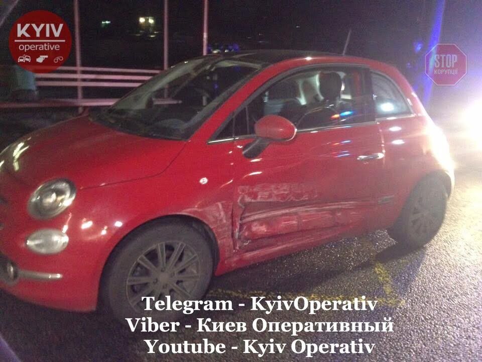 На Київщині сталася масова ДТП за участю чотирьох авто: є постраждалі (фото)
