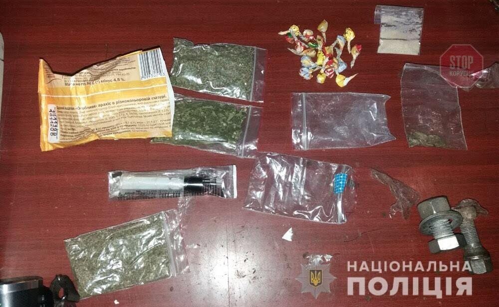 На Донеччині в колонію злочинці намагалися передати наркотики (фото)