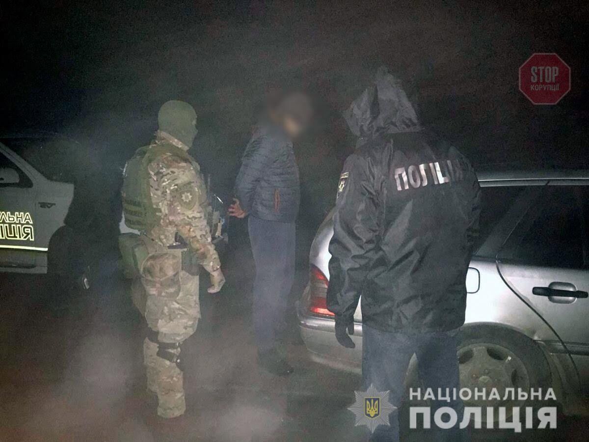 На Буковині правоохоронці затримали трьох мешканців Одещини, які обкрадали квартири по всій Україні (фото)