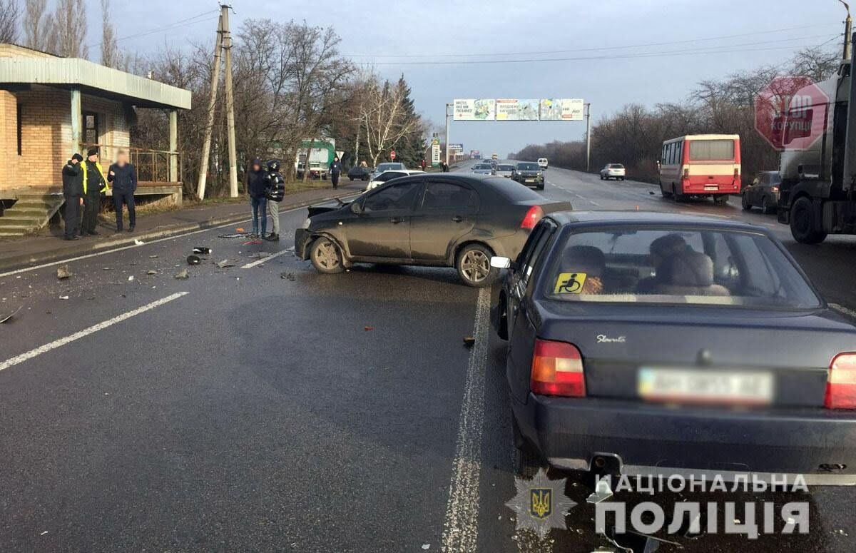 Масштабна ДТП у Краматорську: зіткнулися 5 транспортних засобів (фото)