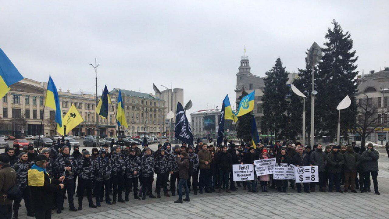 У Харкові сотні людей вийшли на протести – десятки затриманих: відео