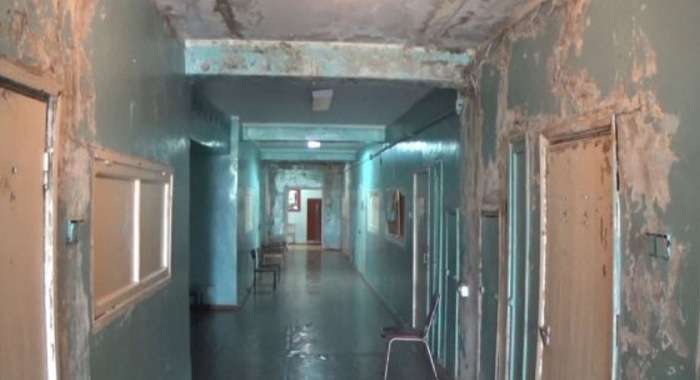 Мережу вразили фото занедбаних лікарень Криму