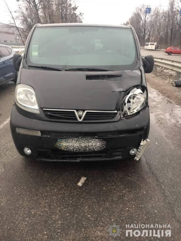 На Київщині автобус на смерть збив пішохода – фото