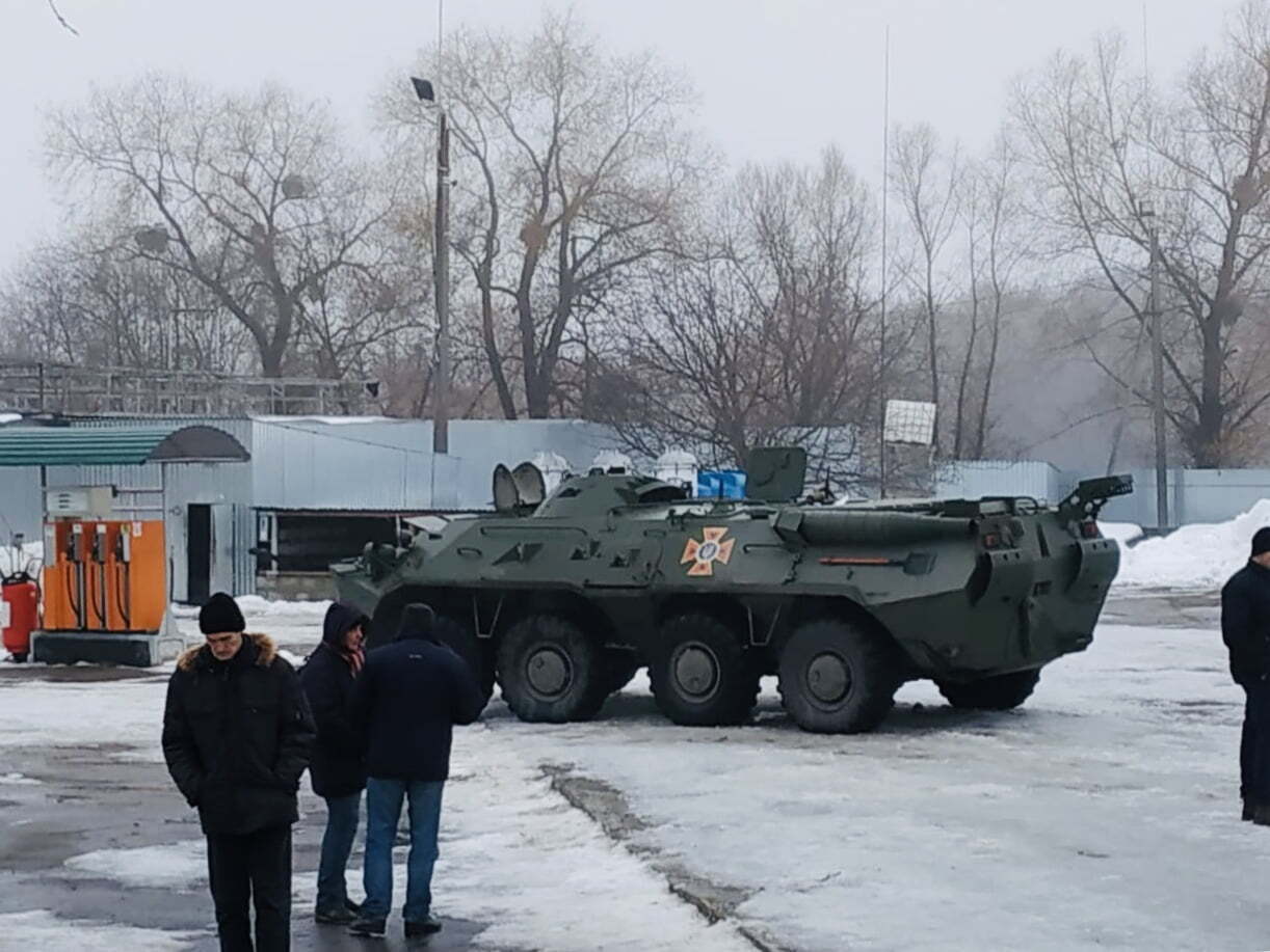 На обшук на БТРі: виробник альтернативного пального потерпає від фіскалів