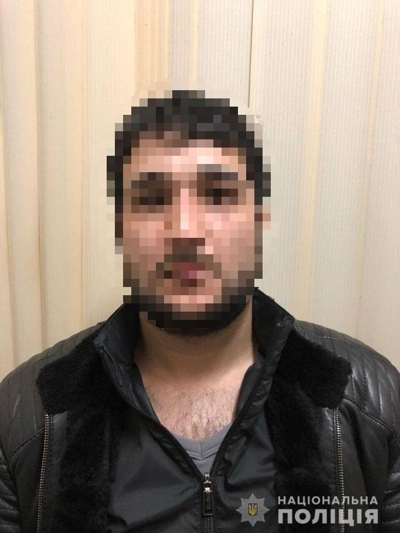 Клофелінщиця? – У Києві затримали жінку, яка знайомилась з чоловіками та обкрадала їх (ФОТО)