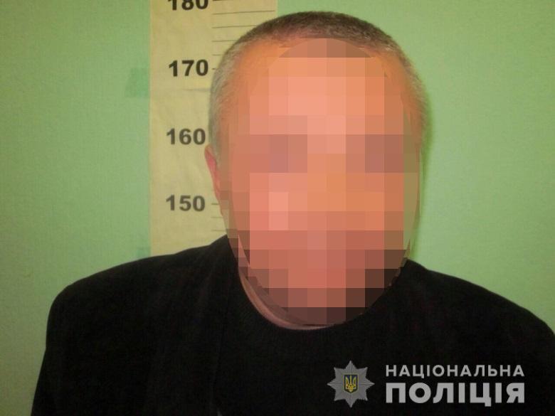 У столичному метро п’яний педофіл чіплявся до 12-річної дівчинки (ФОТО)