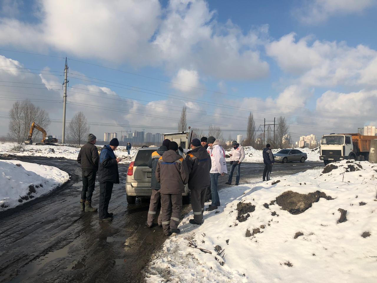 Жителі столичних Позняків можуть залишитися без води через піщаних браконьєрів