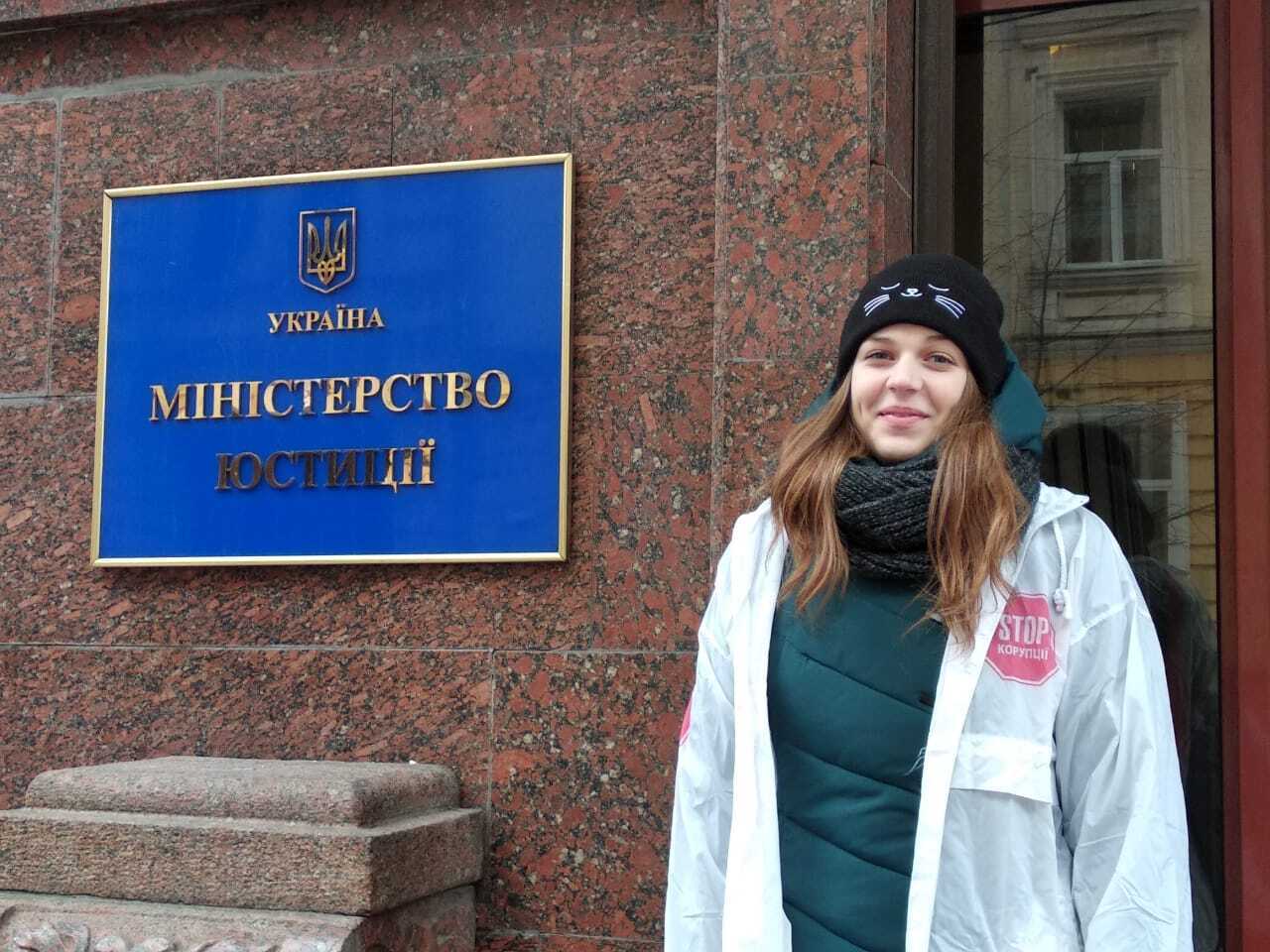 Феміда проти рейдерів: ''СтопКор'' звернувся до Мін'юсту та Верховного суду щодо рейдерства майна ''Херсонбуду''