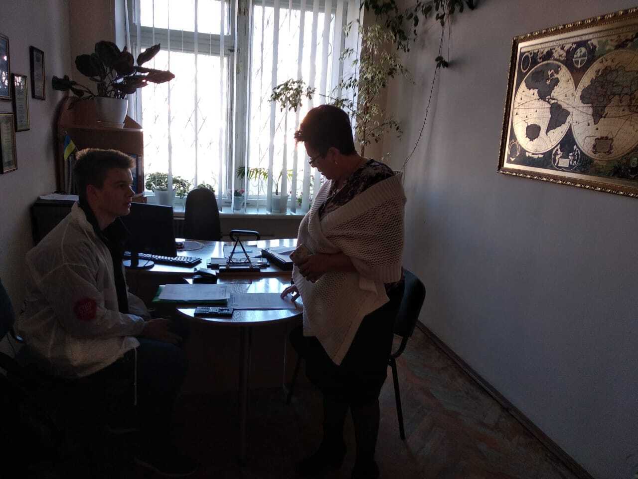 ''СтопКор'' звернувся до НАЗК через зловживання службовим становищем реєстратора Херсонської міськради (фото)