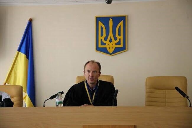 Палац правосуддя чи корупційне гніздо – хто і чому гальмує справу Шпаків?