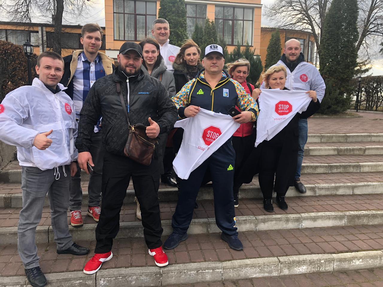 Разом ми сила! – Після масштабної акції протесту в Новограді-Волинському відкрився відокремлений підрозділ ГО ''Стоп корупції''