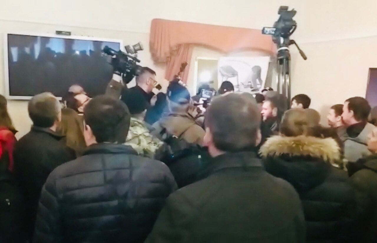 Токсичний скандал – у Харкові люди виступають проти будівництва заводу з переробки ртуті