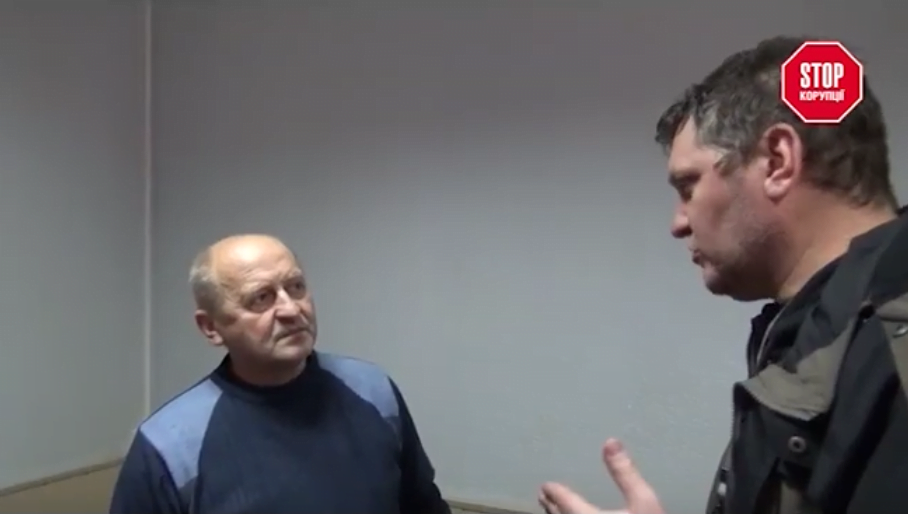 Миколо, підрахуй: чим займається пан Чернічкін у Слов'янському виборчкомі?