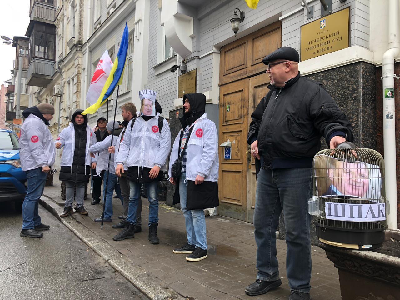 Політ над гніздом Шпака – корупціонер знову пролетів