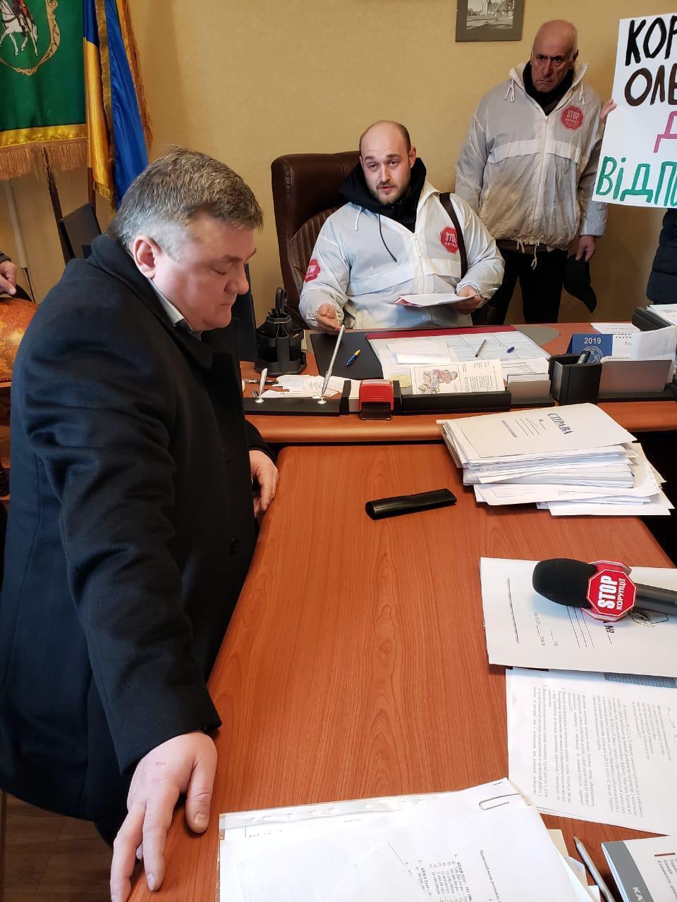 Фігурує у 8 кримінальних справах і має конфлікт інтересів: мер Олевська зізнався у своїх гріхах