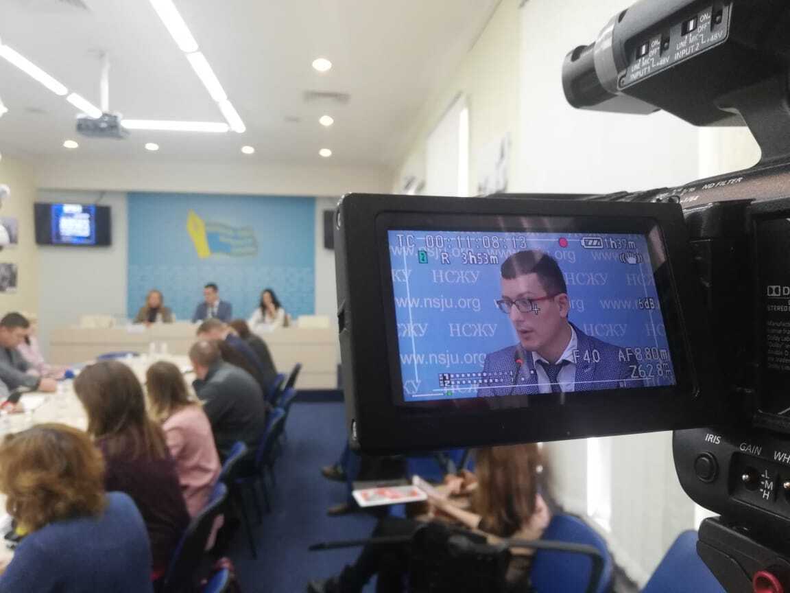 Бити не можна захистити: з понад півсотні нападів на журналістів «СтопКору» до суду дійшли 5 справ