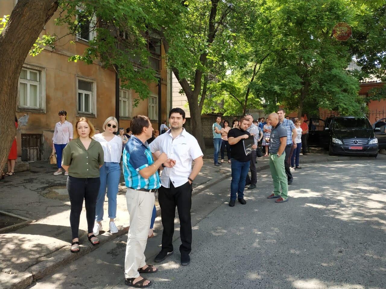 ''Ми втомились'': колектив Одеського медичного університету просить про підтримку і захист від рейдерів