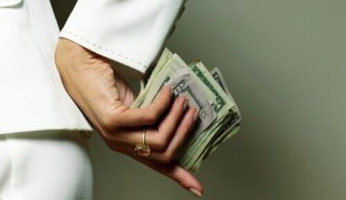 Чиновниця Держгеокадастру у Донецькій області ''погоріла'' на систематичному хабарництві