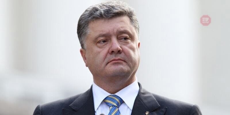 Експрезидента України Порошенка допитують у ДБР, під будівлею – мітинги