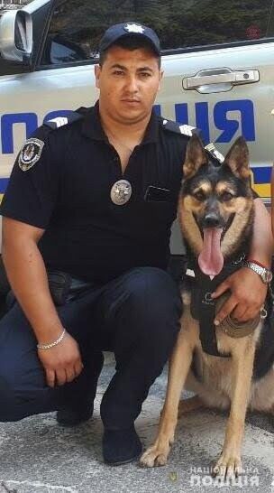 На Дніпропетровщині службовий собака знайшов зниклого малюка в лісі (фото)