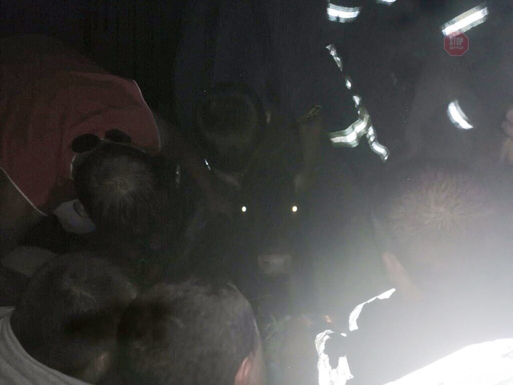 На батьківщині президента корова впала у колодязь (ФОТО)