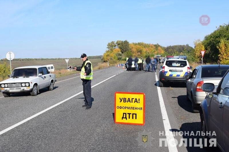 Жахлива ДТП поблизу Слов'янська: загинуло троє людей, серед яких шестирічна дівчинка (фото)