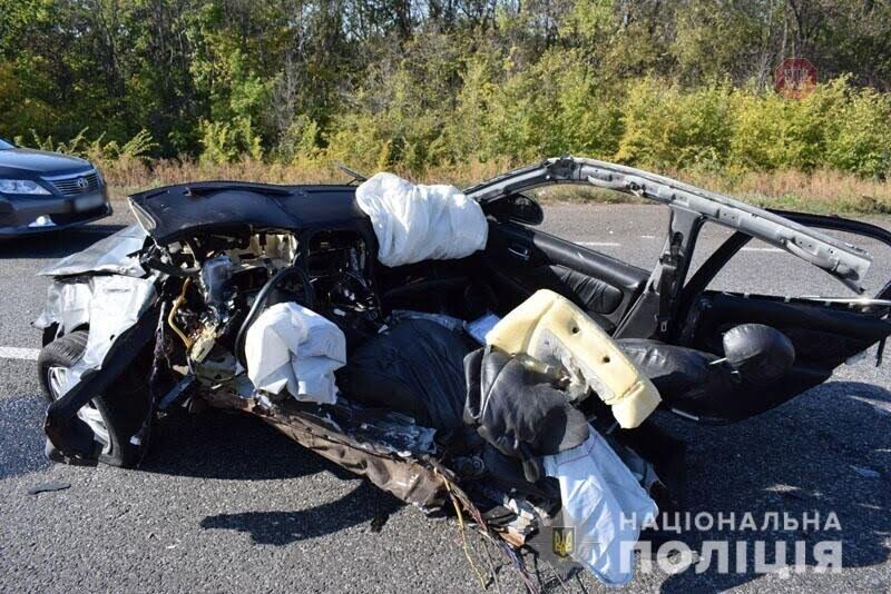 Жахлива ДТП поблизу Слов'янська: загинуло троє людей, серед яких шестирічна дівчинка (фото)