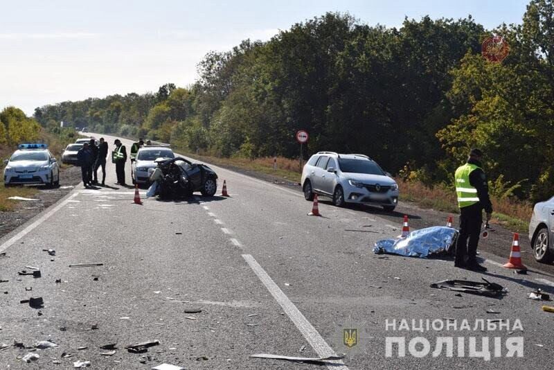 Жахлива ДТП поблизу Слов'янська: загинуло троє людей, серед яких шестирічна дівчинка (фото)