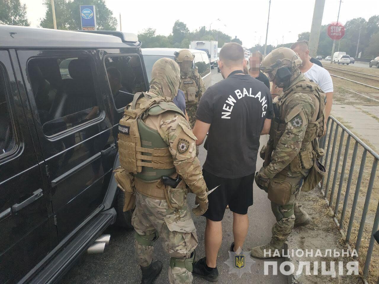 На Дніпропетровщині діяла злочинна група, яка викрадала людей та вимагала гроші (фото, відео)