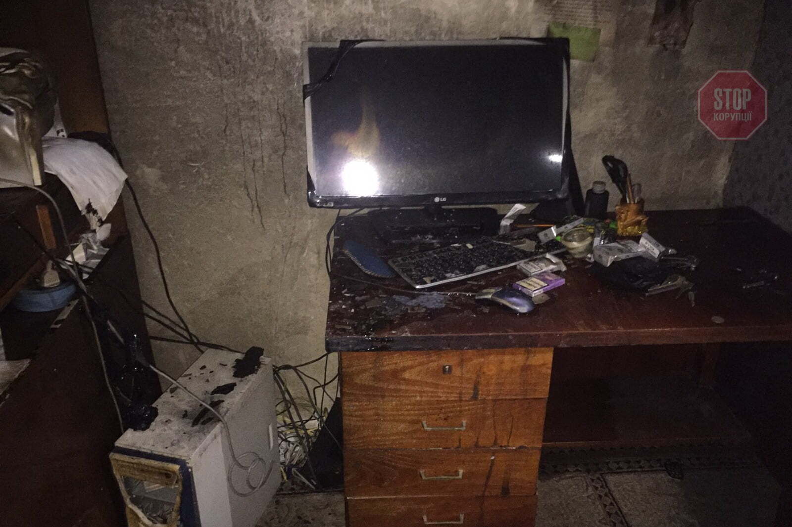 У Харкові на пожежі у багатоповерхівці знайшли тіло чоловіка (фото)