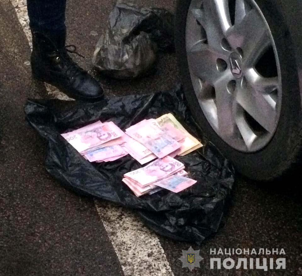 У Рівному правоохоронці затримали чоловіка за збут ртуті в особливо великих розмірах
