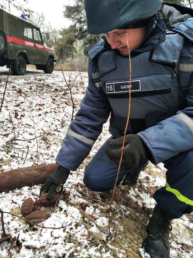 Полтавська область: піротехніки знищили застарілі боєприпаси