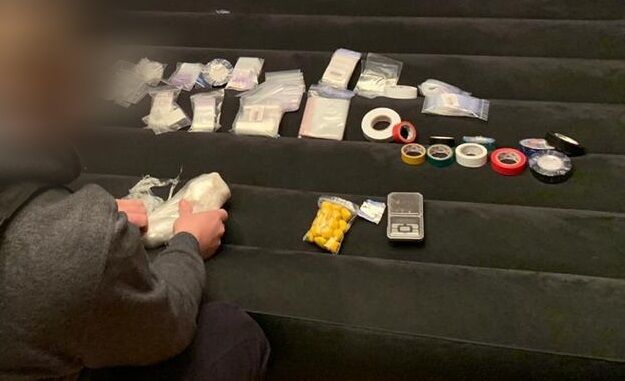 На Тернопільщині викрили 9 осіб, які збували наркотичні та психотропні речовини (ФОТО)