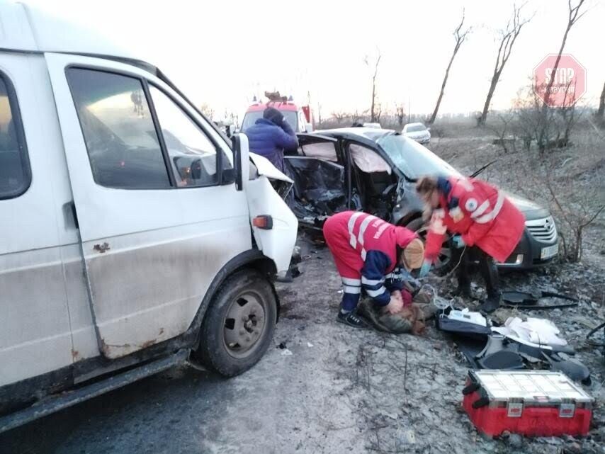 Смертельне ДТП на Київщині: зіткнулись два авто (фото)