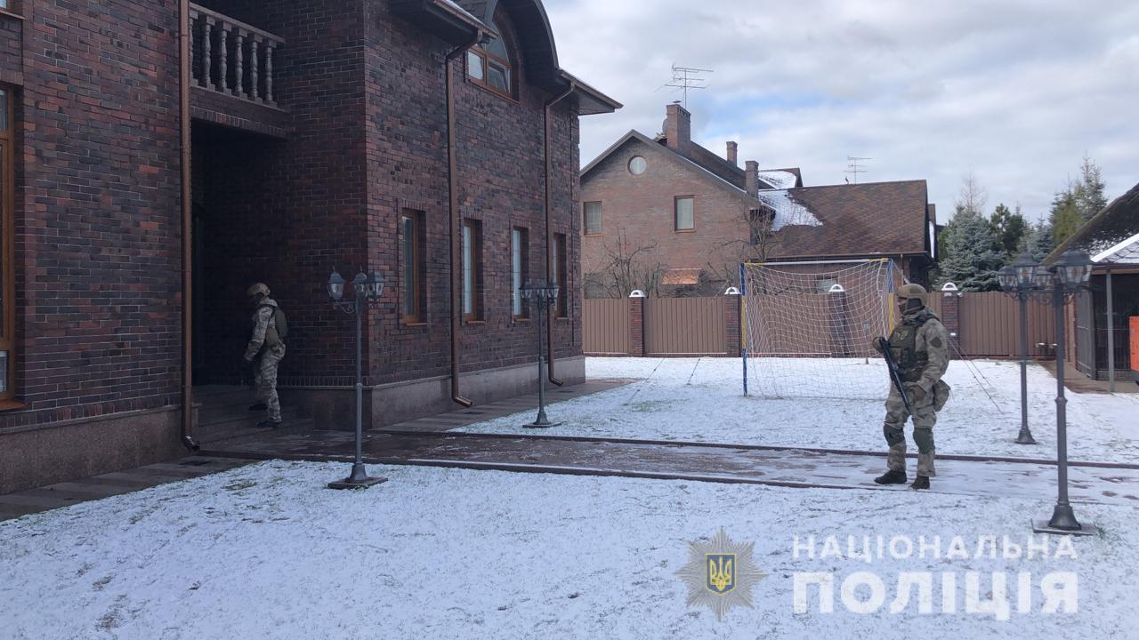 Кіберполіція припинила діяльність масштабної групи, яка займалася організацією діяльності платформ для онлайн-казино