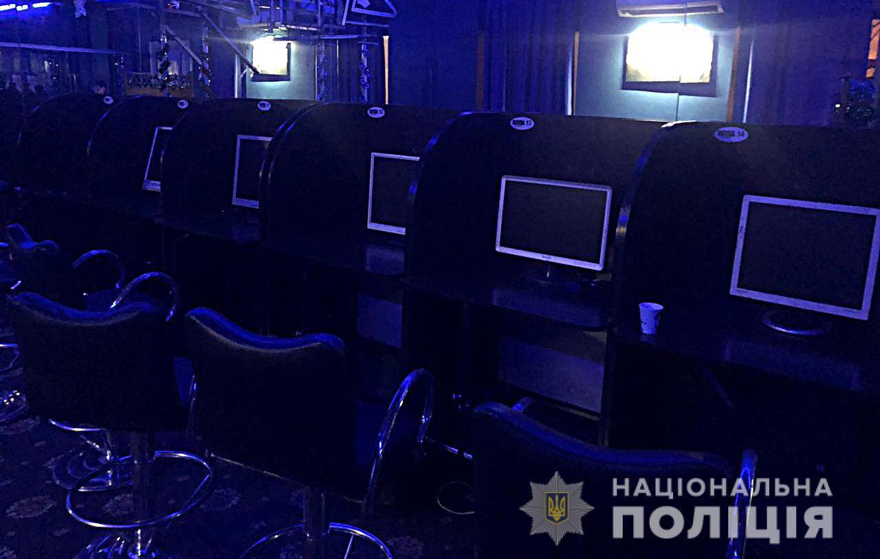 Відпрацювання грального бізнесу: протягом доби припинено діяльність 10 гральних закладів