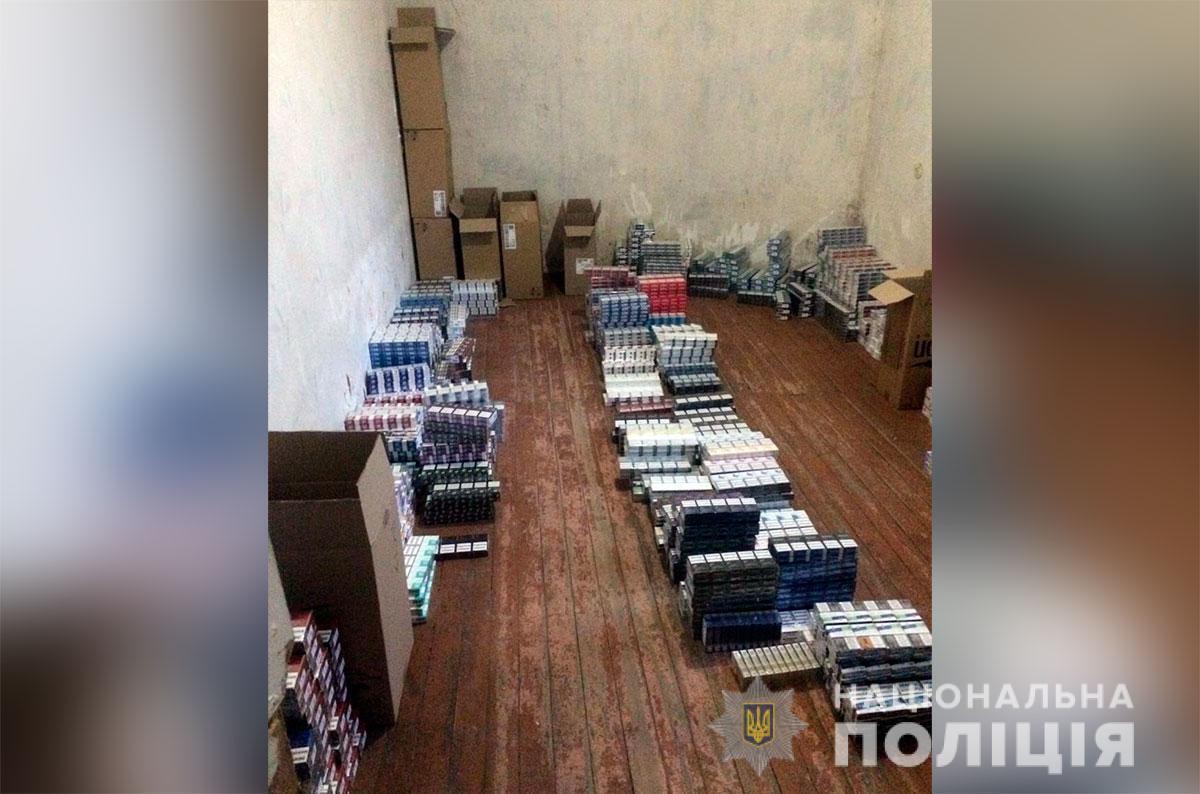 На Полтавщині поліція викрила «мережу» збуту фальсифікованого алкоголю та тютюну