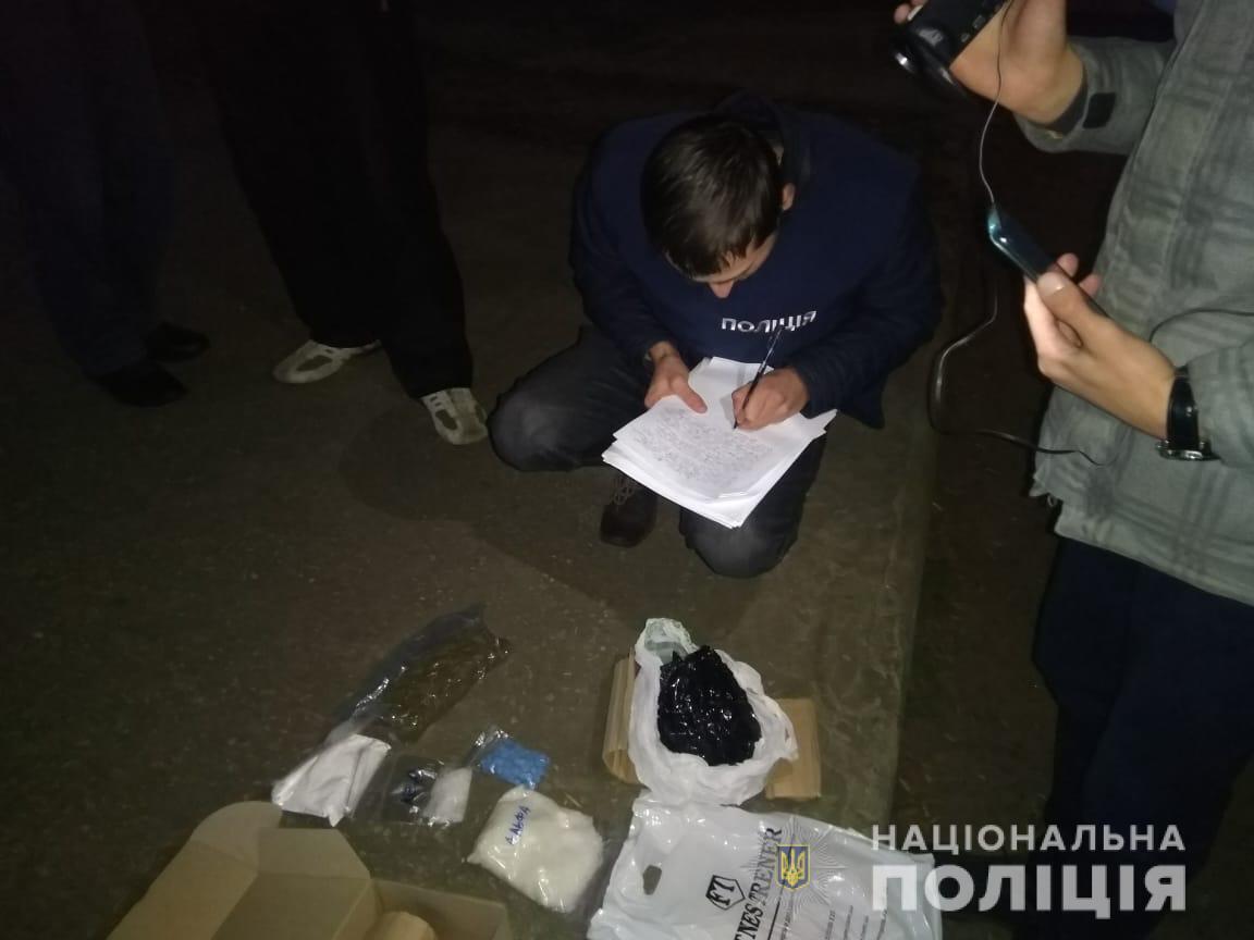 Миколаївські правоохоронці затримали розповсюджувача наркотиків із товаром на пів мільйона гривень