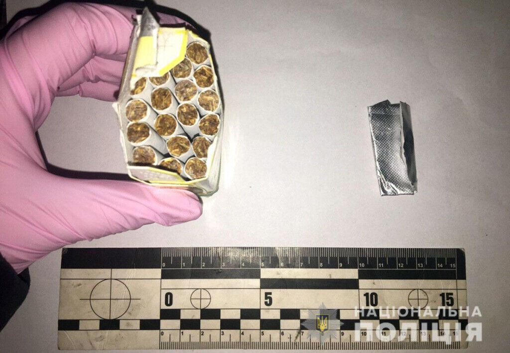 Поліцейські Бахмута притягують до кримінальної відповідальності жінку за збут наркотиків