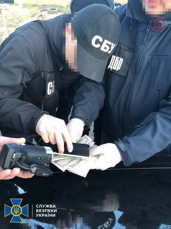 На Одещині діяв корупційний механізм розмитнення імпортних авто (фото)