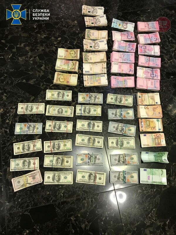 Крали на дітях: у Дніпрі чиновники привласнили 25 мільйонів гривень (фото)