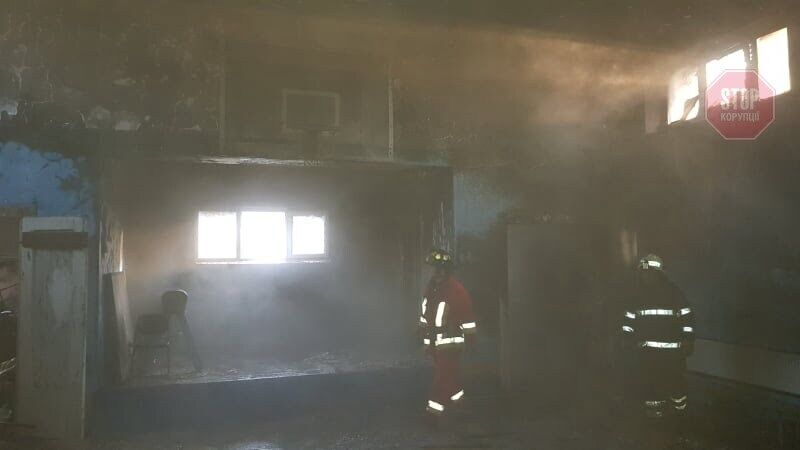 Загорання у школі на Закарпатті: учні не постраждали (фото)