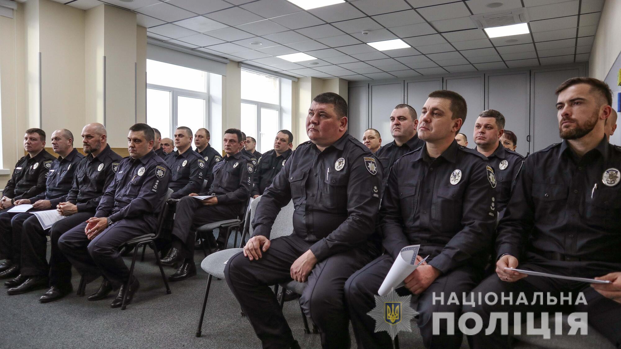 Поліцейські превенції 12-ти регіонів пройшли курси з комунікації лідерства і тактичної підготовки